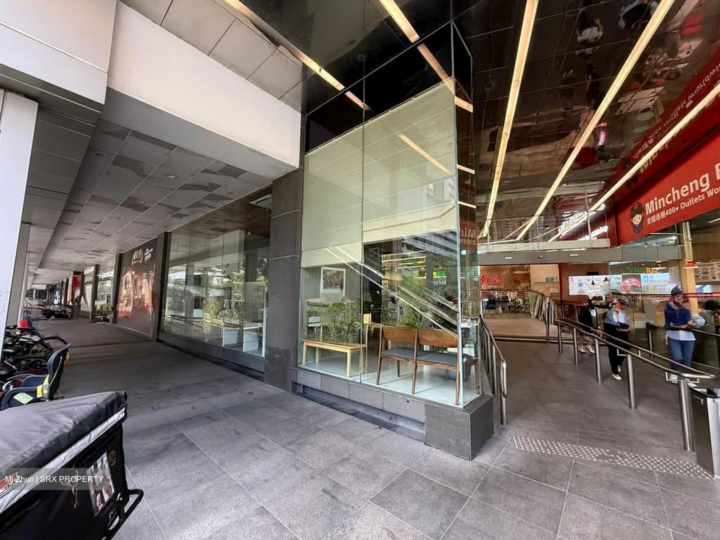 100 Am (D2), Retail #588071811